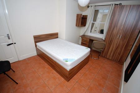2 bedroom Flat to let in George Street, Leamington Spa, CV31
