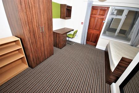 6 bedroom Flat to let in George Street, Leamington Spa, CV31