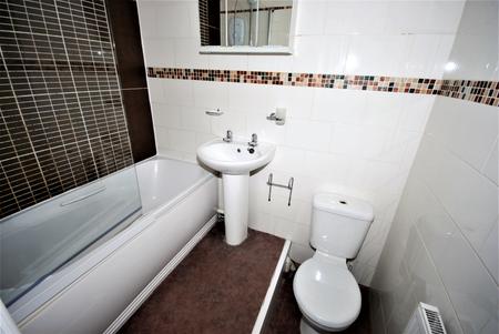 6 bedroom Flat to let in George Street, Leamington Spa, CV31