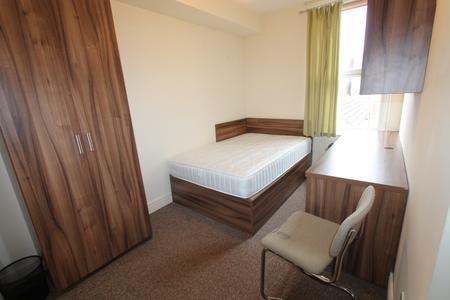 6 bedroom Flat to let in New Street, Leamington Spa, CV31