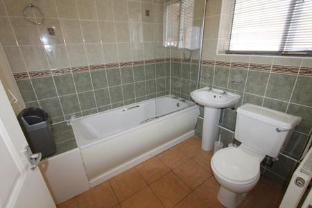 6 bedroom Flat to let in New Street, Leamington Spa, CV31