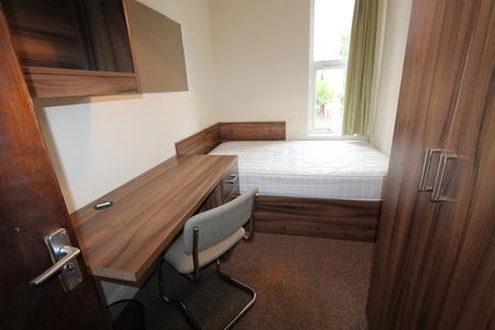 6 bedroom Flat to let in New Street, Leamington Spa, CV31