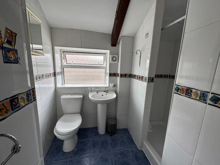 1 bedroom Flat to let in Oxford Street, Leamington Spa, CV32