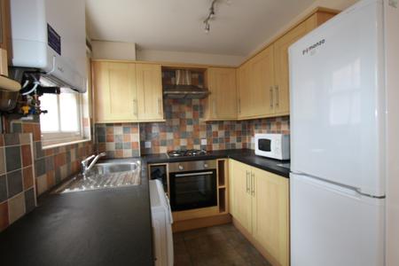 4 bedroom Flat to let in Regent Place, Leamington Spa, CV31