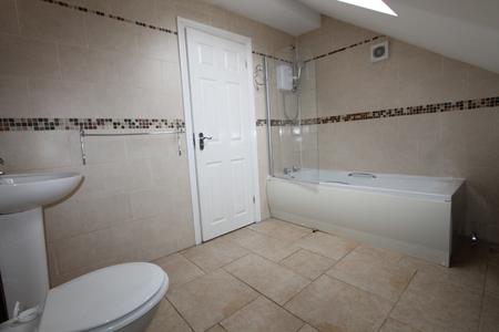 6 bedroom Flat to let in Regent Place, Leamington Spa, CV31