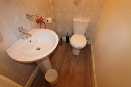 5 bedroom Flat to let in Rosefield Street, Leamington Spa, CV32
