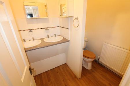 5 bedroom Flat to let in Tachbrook Road, Leamington Spa, CV31
