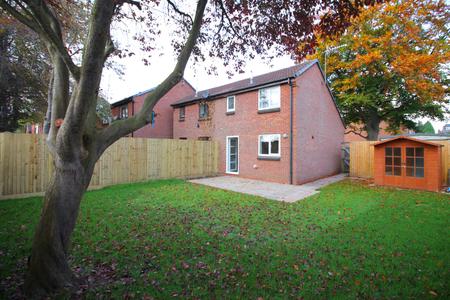 1 bedroom Semi-detached house to let in William Tarver Close, Warwick, CV34