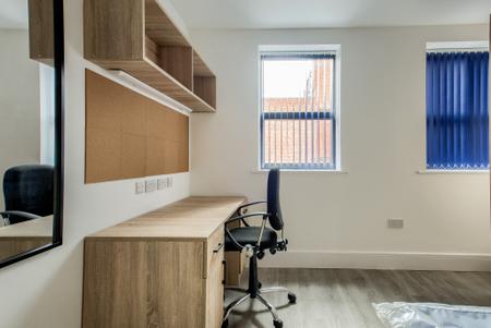 6 bedroom Flat to let in Bedford Street, Third Floor, Leamington Spa, CV32
