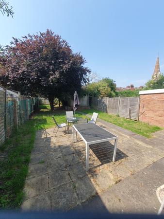 5 bedroom Flat to let in Brunswick Street, Leamington Spa, CV31
