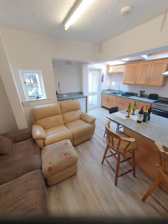 5 bedroom Flat to let in Brunswick Street, Leamington Spa, CV31