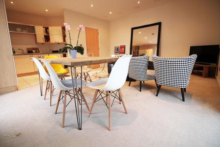 2 bedroom Flat to let in Clarendon Avenue, Leamington Spa, CV32