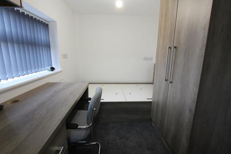 4 bedroom Flat to let in Clemens Street, Leamington Spa, CV31