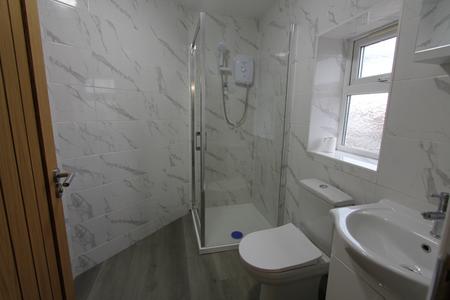 4 bedroom Flat to let in Clemens Street, Leamington Spa, CV31