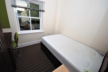 3 bedroom Flat to let in George Street, Leamington Spa, CV31