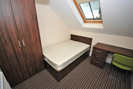 3 bedroom Flat to let in George Street, Leamington Spa, CV31