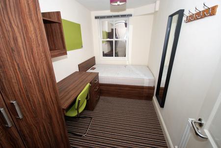 3 bedroom Flat to let in George Street, Leamington Spa, CV31