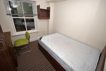3 bedroom Flat to let in George Street, Leamington Spa, CV31