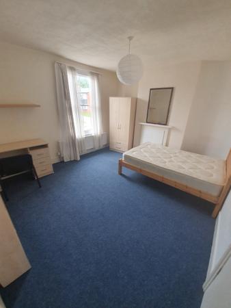 6 bedroom Terraced House to let in Leicester Street, Leamington Spa, CV32