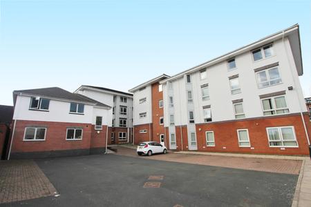 2 bedroom Flat to let in Ranelagh Terrace, Leamington Spa, CV31