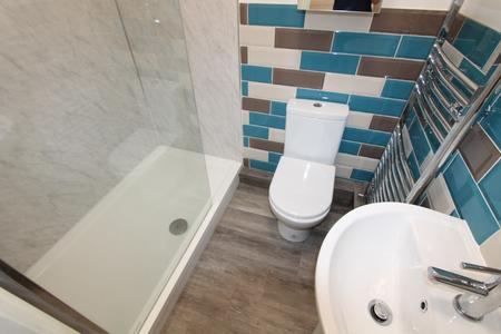 2 bedroom Flat to let in Russell Terrace, Leamington Spa, CV31