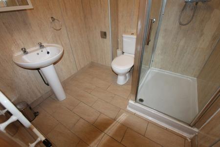 9 bedroom Flat to let in Warwick Street, Leamington Spa, CV32