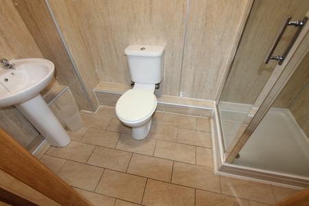 9 bedroom Flat to let in Warwick Street, Leamington Spa, CV32