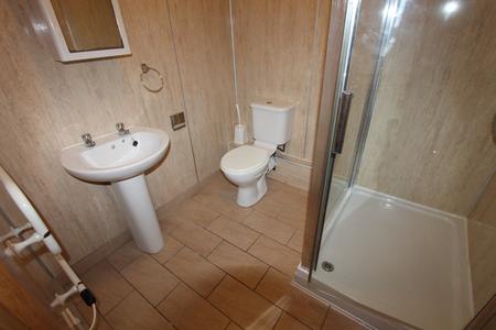 9 bedroom Flat to let in Warwick Street, Leamington Spa, CV32
