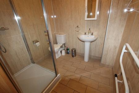 6 bedroom Flat to let in Warwick Street, Leamington Spa, CV32