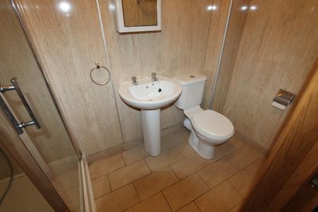 6 bedroom Flat to let in Warwick Street, Leamington Spa, CV32
