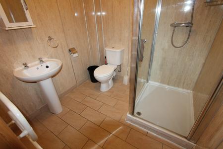 9 bedroom Flat to let in Warwick Street, Leamington Spa, CV32