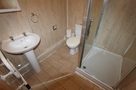 9 bedroom Flat to let in Warwick Street, Leamington Spa, CV32