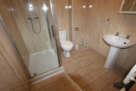 9 bedroom Flat to let in Warwick Street, Leamington Spa, CV32