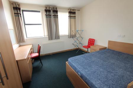 6 bedroom Flat to let in Warwick Street, Leamington Spa, CV32