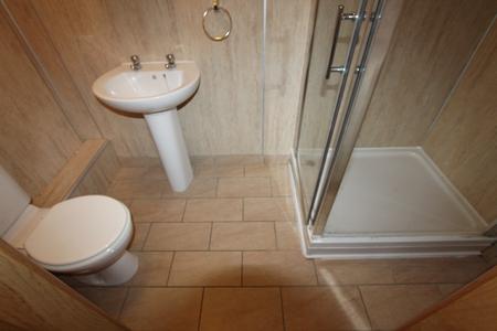 6 bedroom Flat to let in Warwick Street, Leamington Spa, CV32