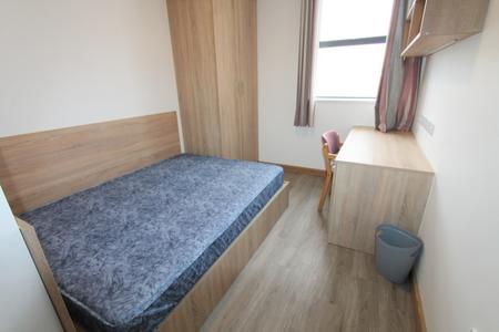 9 bedroom Flat to let in Warwick Street, Leamington Spa, CV32