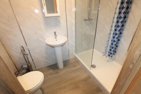 9 bedroom Flat to let in Warwick Street, Leamington Spa, CV32