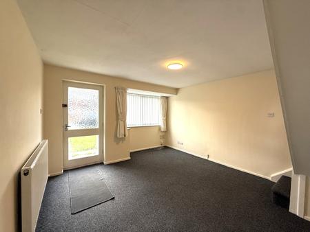2 bedroom Semi-detached house to let in Kirby Avenue, Woodloes Park, Warwick, CV34