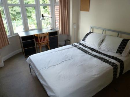 5 bedroom Semi-detached house to let in Windmill Lane, York, YO10