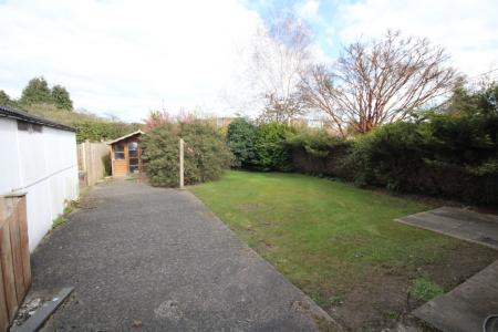 4 bedroom Semi-detached house to let in Thirkleby Way, York, YO10