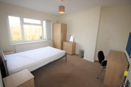 4 bedroom Semi-detached house to let in Thirkleby Way, York, YO10