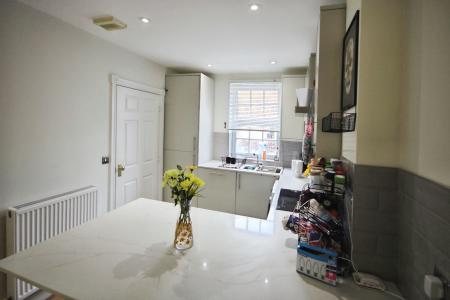 3 bedroom Town house to let in Phoenix Boulevard, York, YO26
