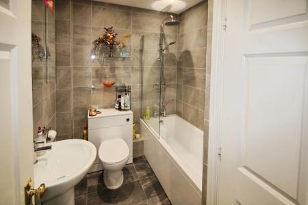 3 bedroom Town house to let in Phoenix Boulevard, York, YO26