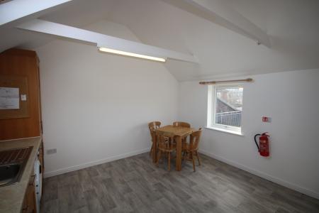 2 bedroom Terraced House to let in Garden Court, Heslington, York, YO10