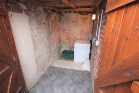 4 bedroom End of terrace house to let in Rose Street, York, YO31