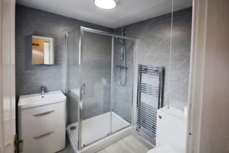 4 bedroom End of terrace house to let in Rose Street, York, YO31