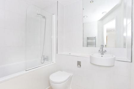 2 bedroom Flat to let in Popeshead Court, City Centre, York, YO1