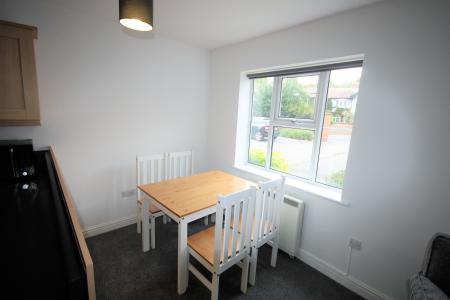 2 bedroom Flat to let in Huntington Road, Huntington, York, YO31