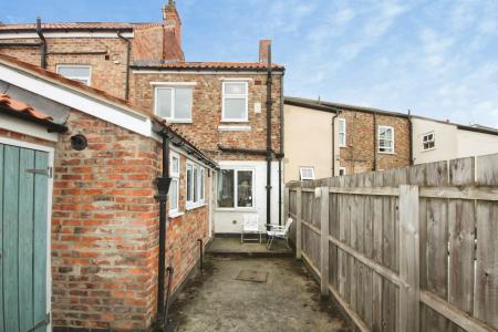2 bedroom Terraced House to let in Heworth Road, Heworth, York, YO31