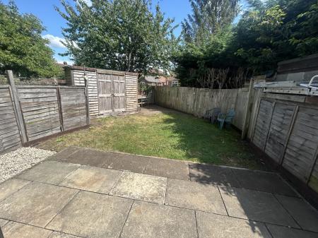 2 bedroom Flat to let in Green Lane, Holgate, York, YO24